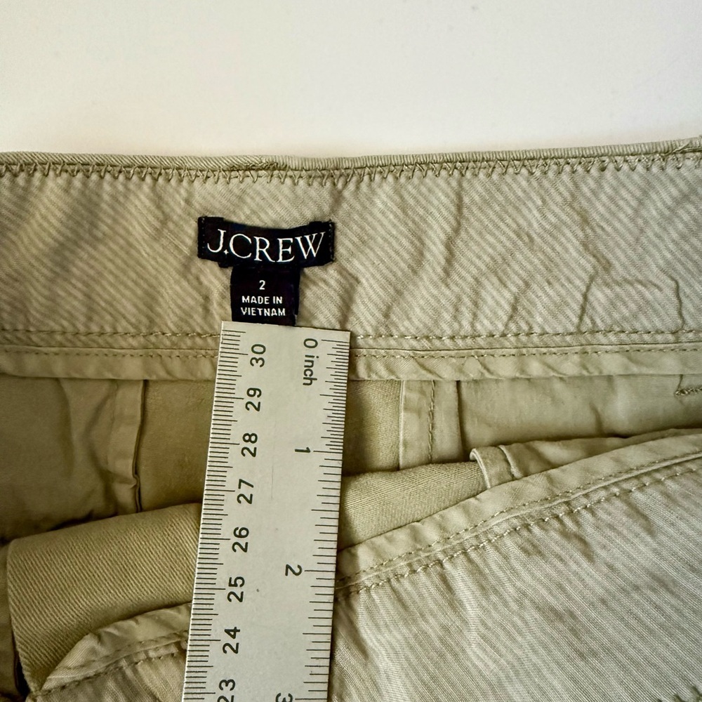 J.Crew Green Chino Shorts Size 2 – 3.5” Inseam - Picture 3 of 8